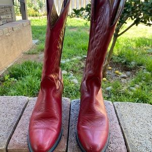 VINTAGE Wrangler red western boots woman’s